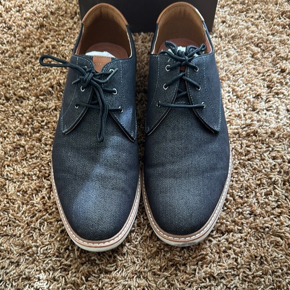 Florsheim Black and Tan Oxfords Size 10.5 M. NEW IN BOX main image 6